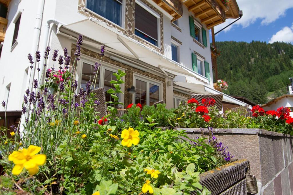 Chalet Madrisa Corvara Buitenkant foto